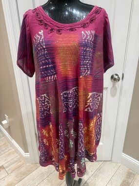 Relaxed Boho Scoop-Neck Midi Dress/Top in Magenta Floral Print